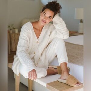 Jenni Kayne Cream Cable-Knit Button Cardigan